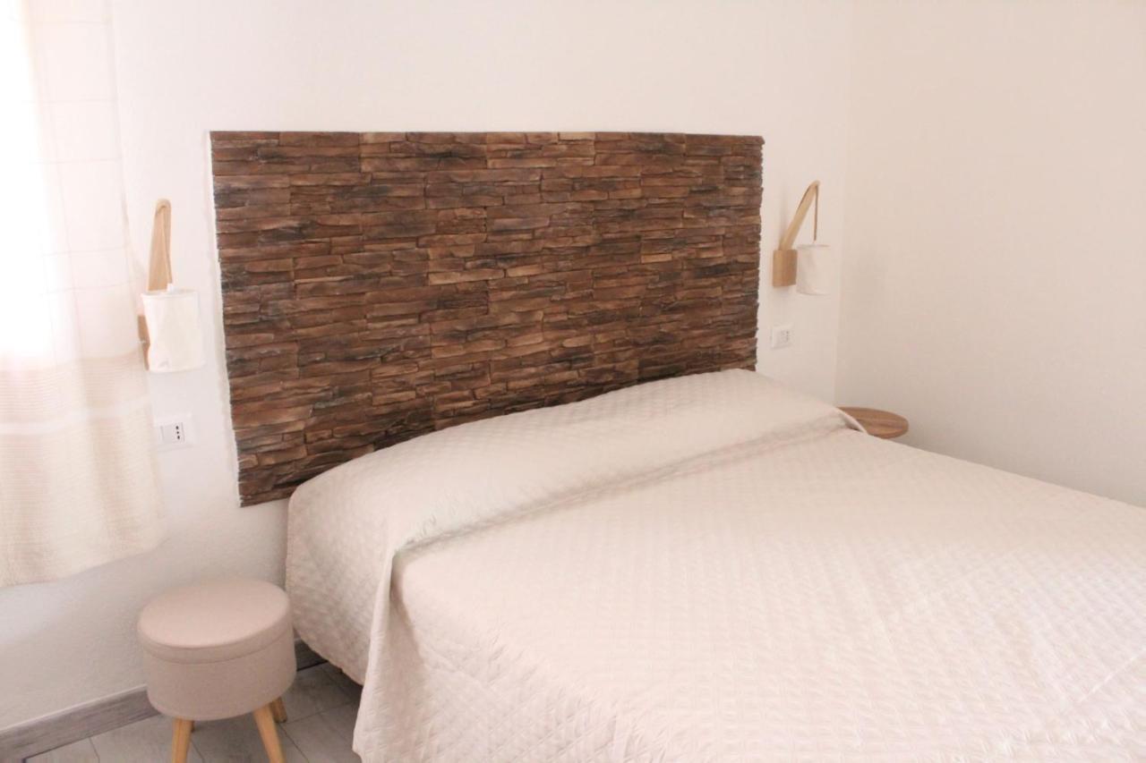 Giobo Rooms Siniscola Exterior photo